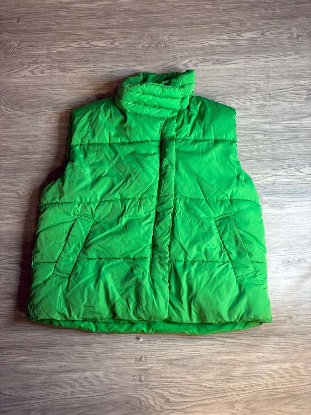 BDG Green Puffer Vest Size M Padded Quilted Collar Jacket